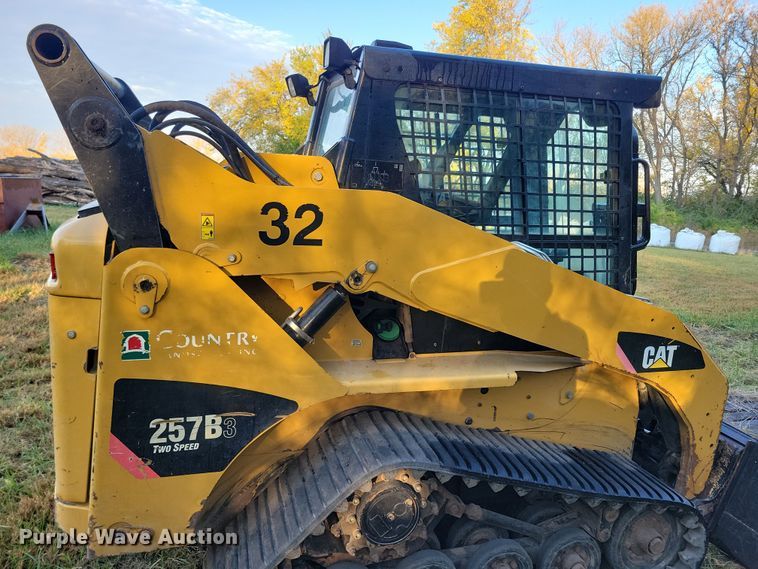 image for item DN3597 2011 Caterpillar 257B3 tracked skid steer loader