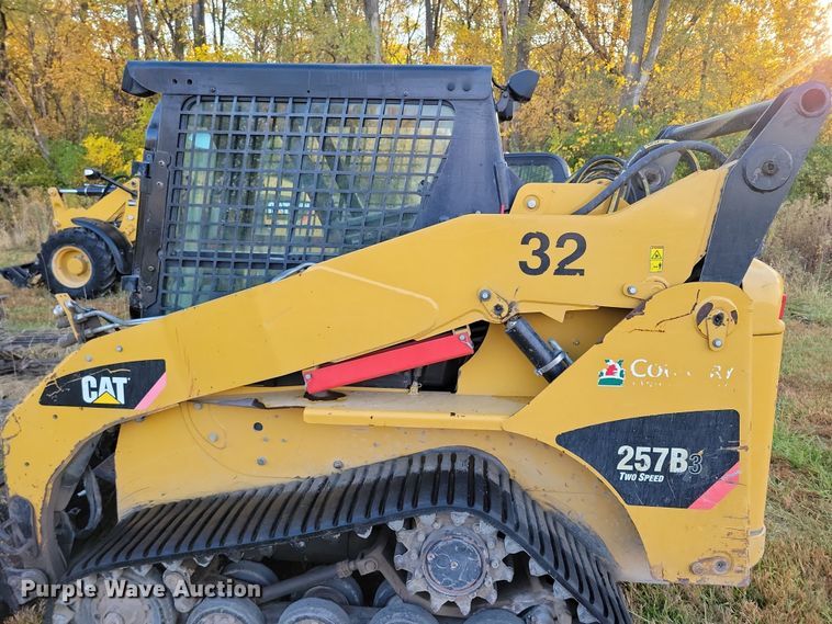 image for item DN3597 2011 Caterpillar 257B3 tracked skid steer loader
