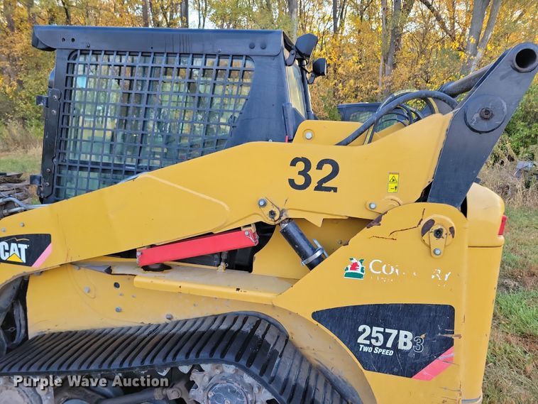 image for item DN3597 2011 Caterpillar 257B3 tracked skid steer loader