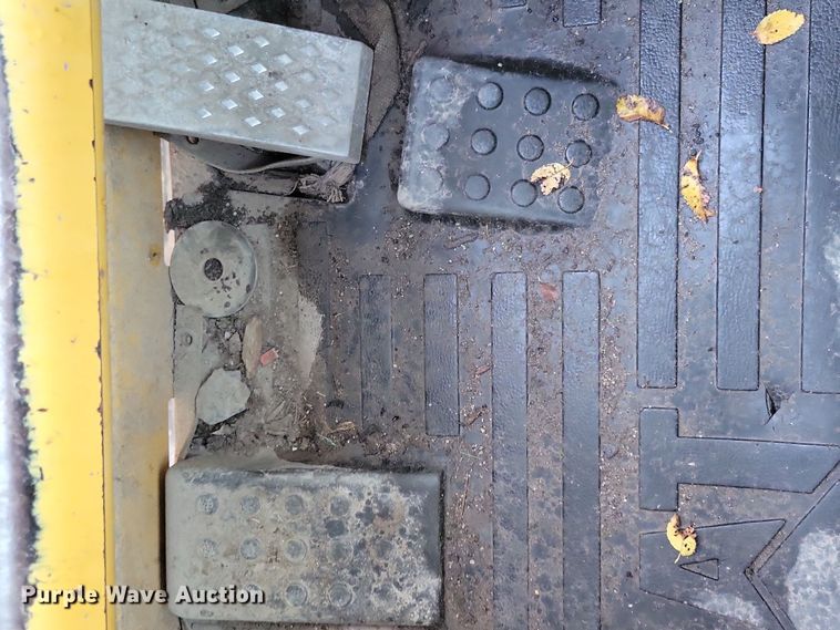 image for item DN3597 2011 Caterpillar 257B3 tracked skid steer loader