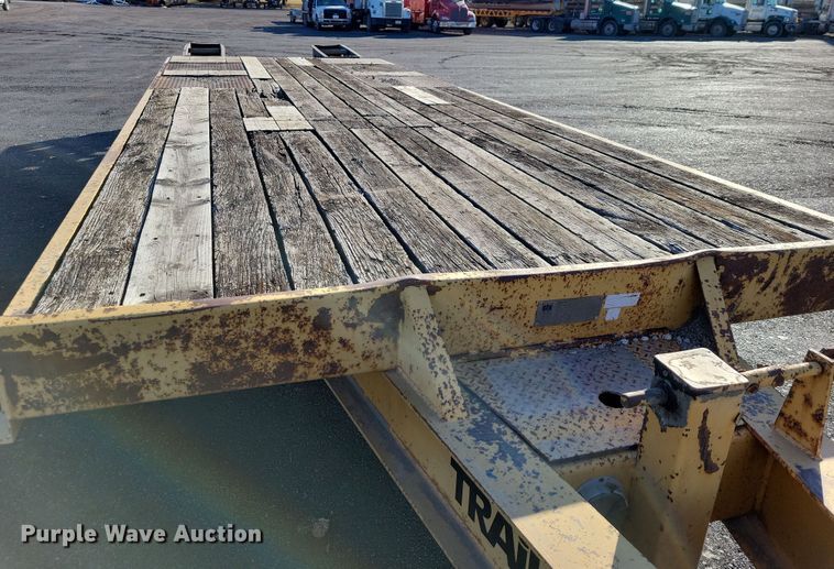 image for item DN3603 2001 Trail King TK40 equipment trailer