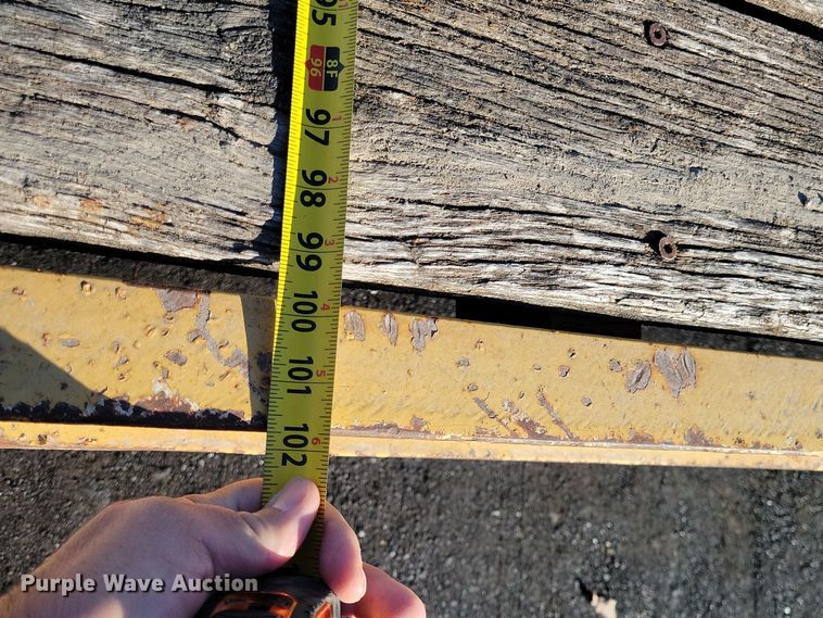 image for item DN3603 2001 Trail King TK40 equipment trailer