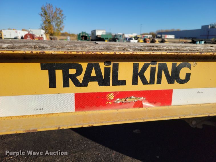 image for item DN3603 2001 Trail King TK40 equipment trailer