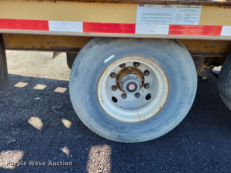 image for item DN3603 2001 Trail King TK40 equipment trailer