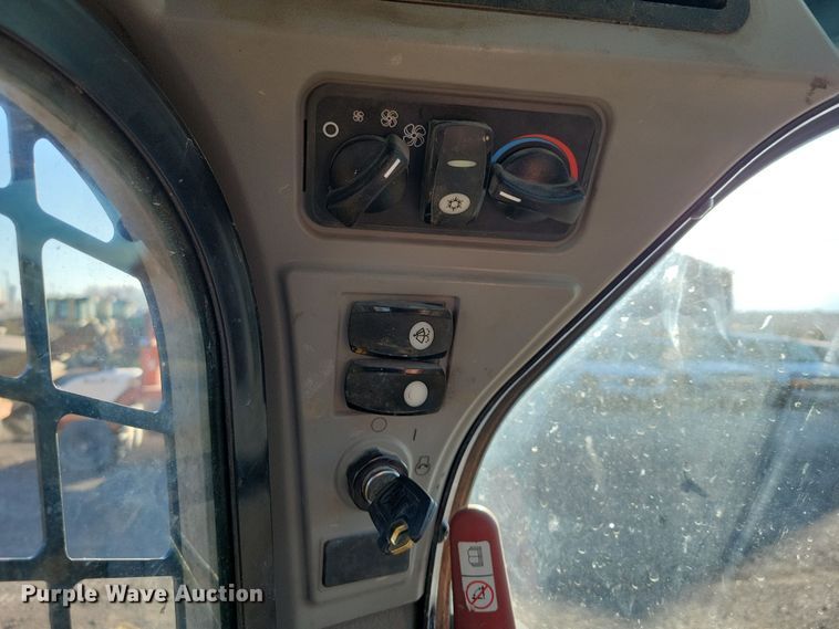 image for item DN3606 2017 Caterpillar 259D tracked skid steer loader