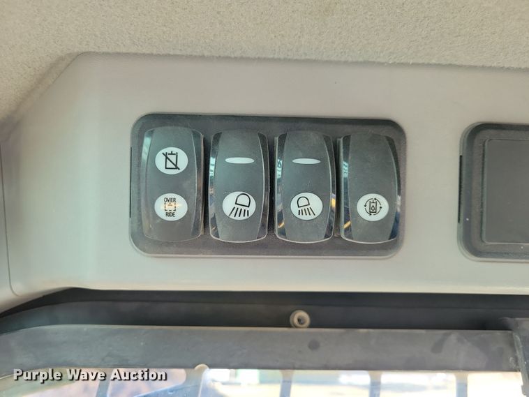 image for item DN3606 2017 Caterpillar 259D tracked skid steer loader