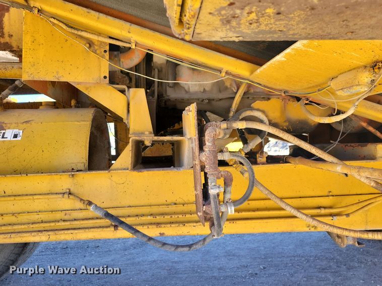 image for item DN3610 Etnyre chip spreader