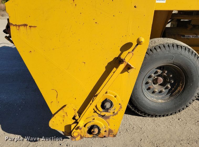 image for item DN3610 Etnyre chip spreader