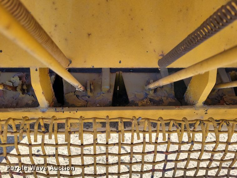 image for item DN3610 Etnyre chip spreader