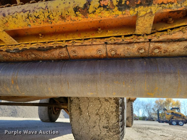 image for item DN3610 Etnyre chip spreader