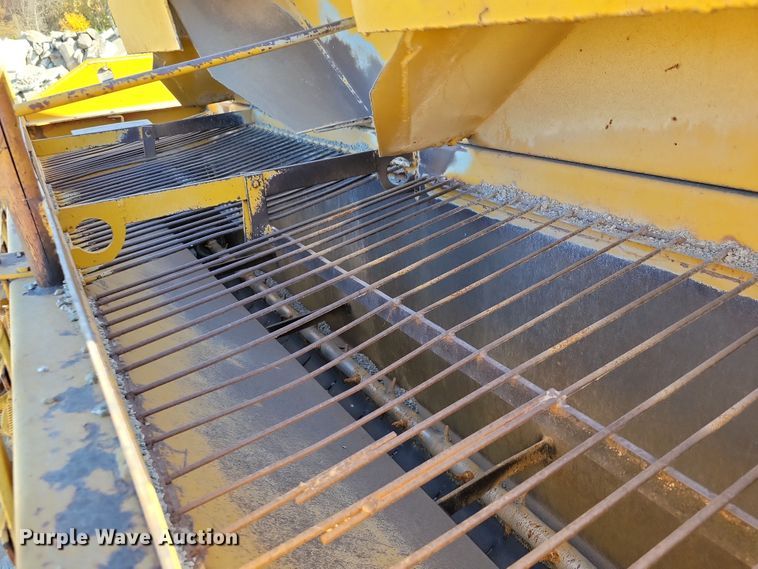 image for item DN3610 Etnyre chip spreader