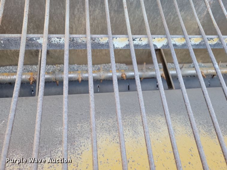 image for item DN3610 Etnyre chip spreader