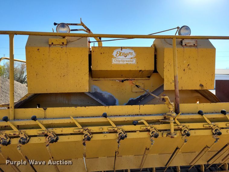 image for item DN3610 Etnyre chip spreader