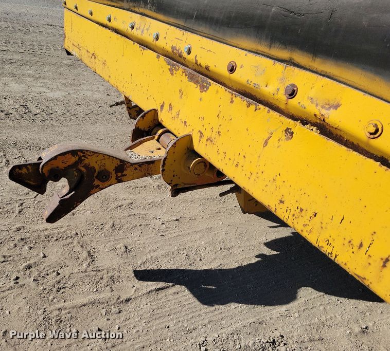 image for item DN3610 Etnyre chip spreader