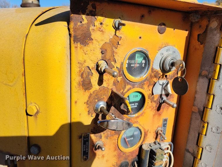 image for item DN3610 Etnyre chip spreader