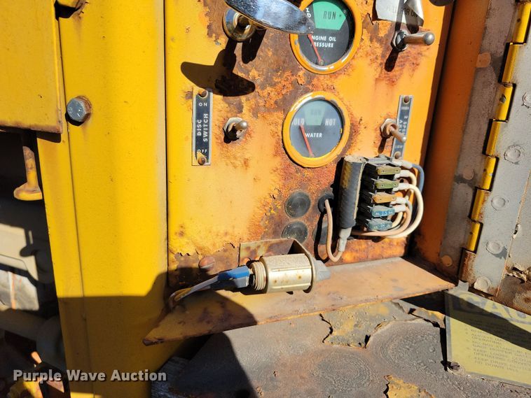 image for item DN3610 Etnyre chip spreader