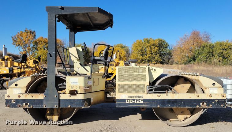 image for item DN3611 2010 Ingersoll Rand DD-125 double drum vibratory roller
