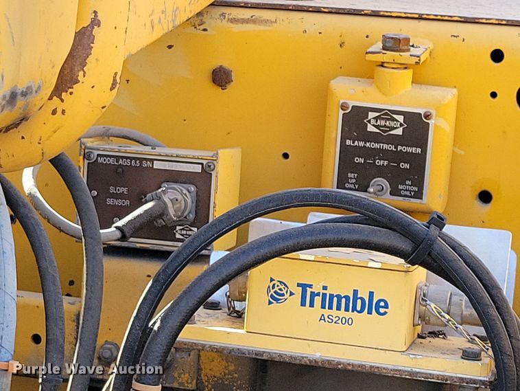 image for item DN3612 2001 Blaw Knox PF-5510 paver