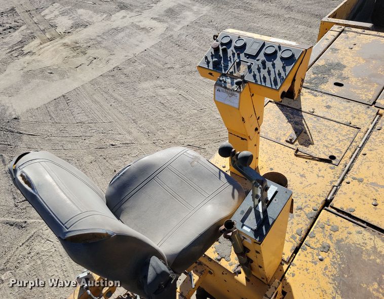 image for item DN3612 2001 Blaw Knox PF-5510 paver