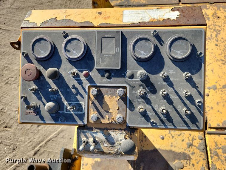 image for item DN3612 2001 Blaw Knox PF-5510 paver