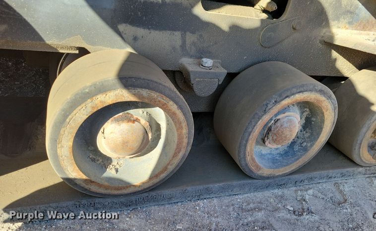 image for item DN3612 2001 Blaw Knox PF-5510 paver