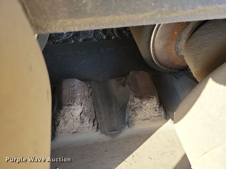 image for item DN3612 2001 Blaw Knox PF-5510 paver