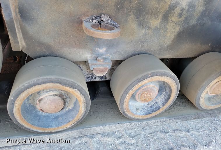 image for item DN3612 2001 Blaw Knox PF-5510 paver