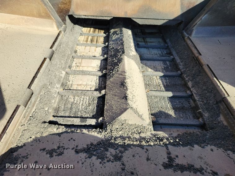 image for item DN3613 2001 Blaw Knox PF-4410 paver