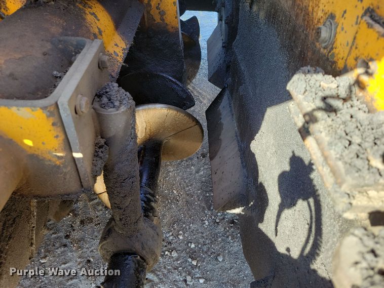 image for item DN3613 2001 Blaw Knox PF-4410 paver