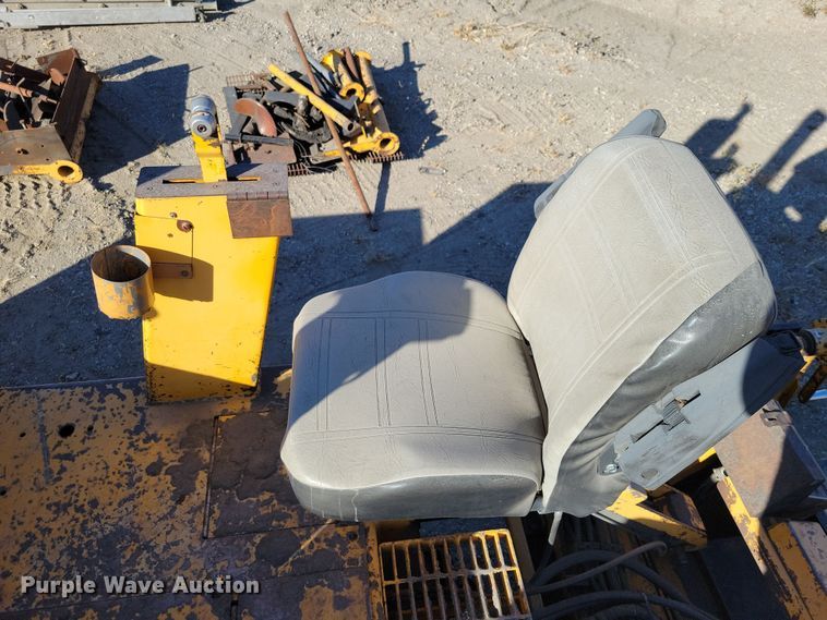 image for item DN3613 2001 Blaw Knox PF-4410 paver