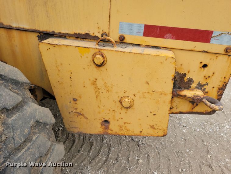 image for item DN3618 1981 Clark 35C  GM wheel loader