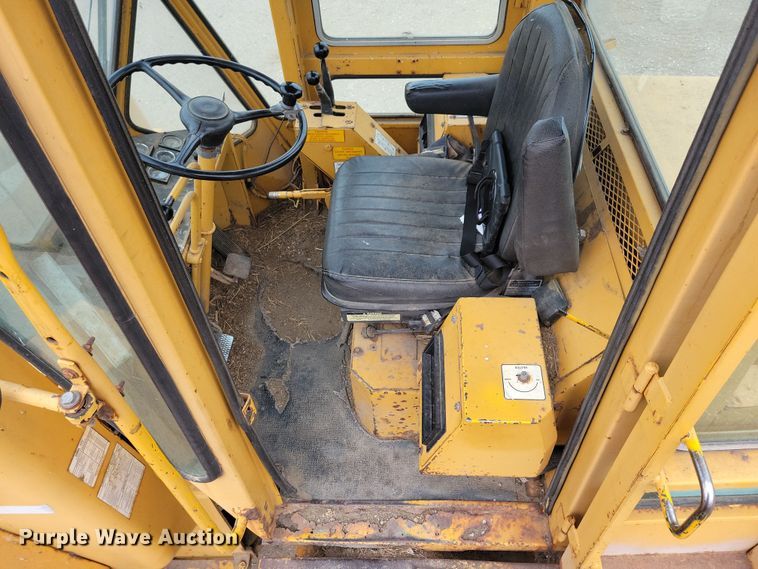 image for item DN3618 1981 Clark 35C  GM wheel loader