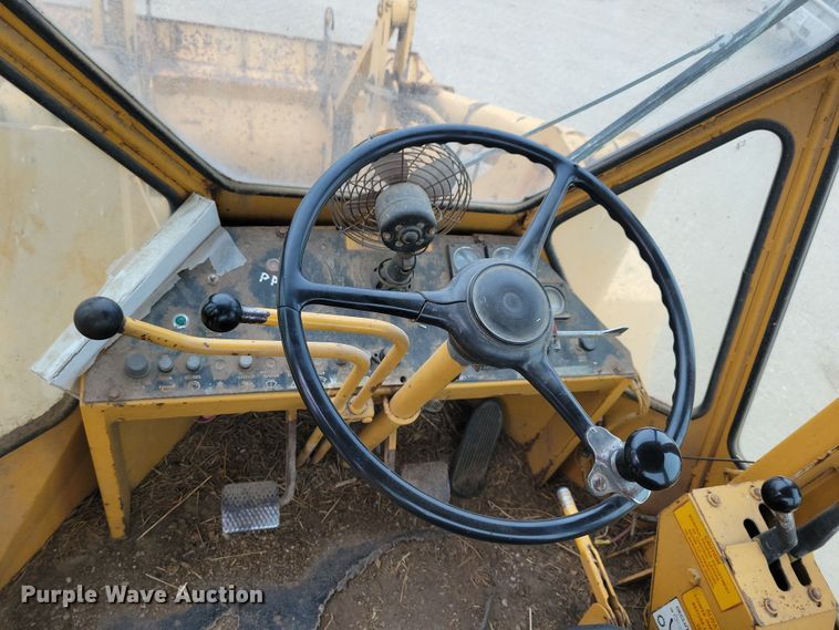 image for item DN3618 1981 Clark 35C  GM wheel loader