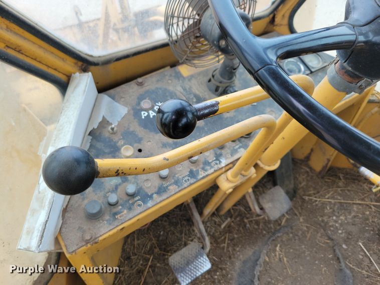 image for item DN3618 1981 Clark 35C  GM wheel loader