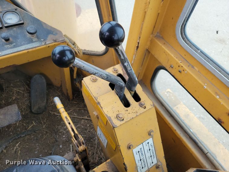 image for item DN3618 1981 Clark 35C  GM wheel loader