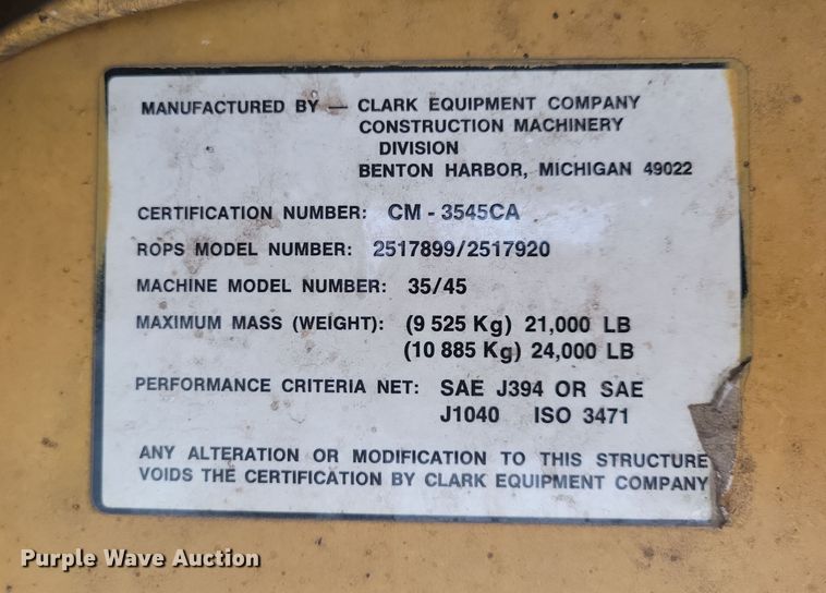 image for item DN3618 1981 Clark 35C  GM wheel loader