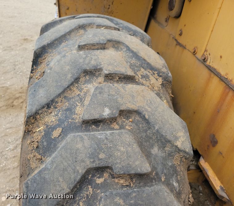 image for item DN3618 1981 Clark 35C  GM wheel loader