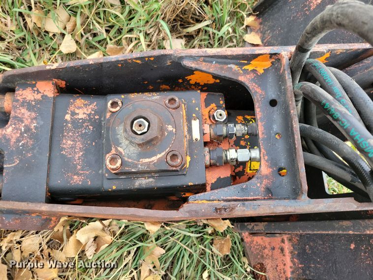 image for item DN3622 Stanley MB25000 skid steer breaker