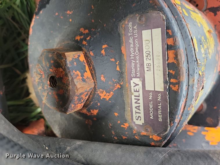 image for item DN3622 Stanley MB25000 skid steer breaker