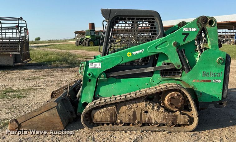 image for item DO2557 2014 Bobcat T650 tracked skid steer loader