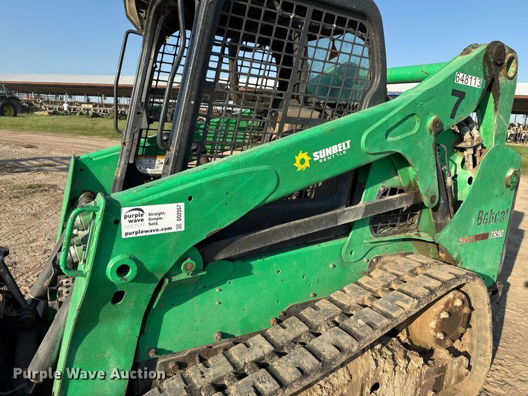 image for item DO2557 2014 Bobcat T650 tracked skid steer loader