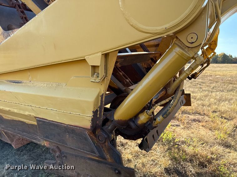 image for item DO7593 2005 Caterpillar  613C Series II elevating scraper