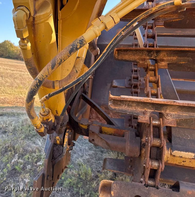 image for item DO7593 2005 Caterpillar  613C Series II elevating scraper