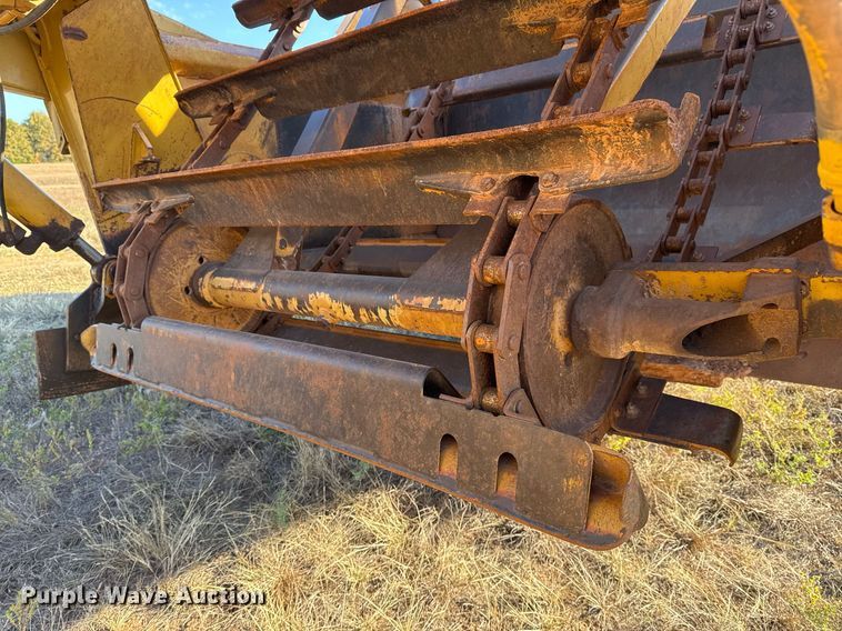 image for item DO7593 2005 Caterpillar  613C Series II elevating scraper