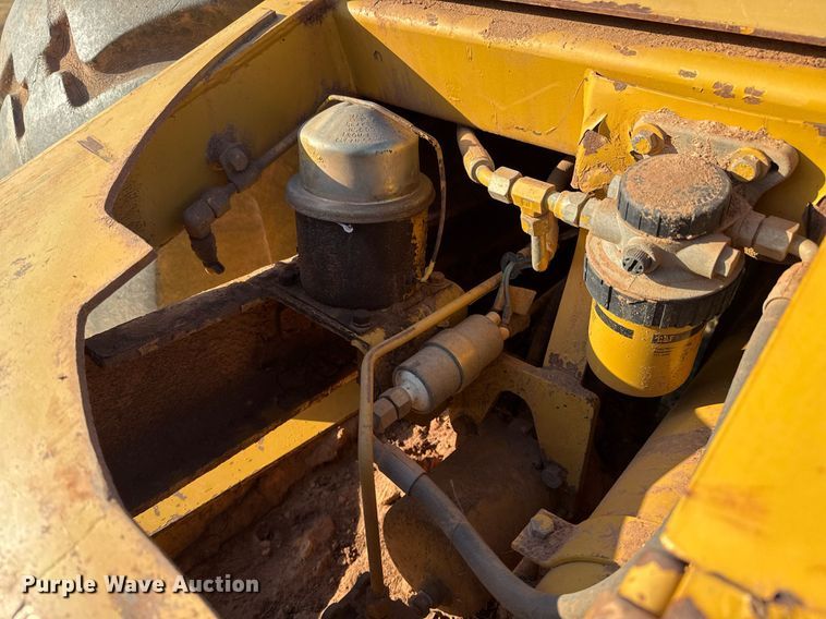 image for item DO7593 2005 Caterpillar  613C Series II elevating scraper