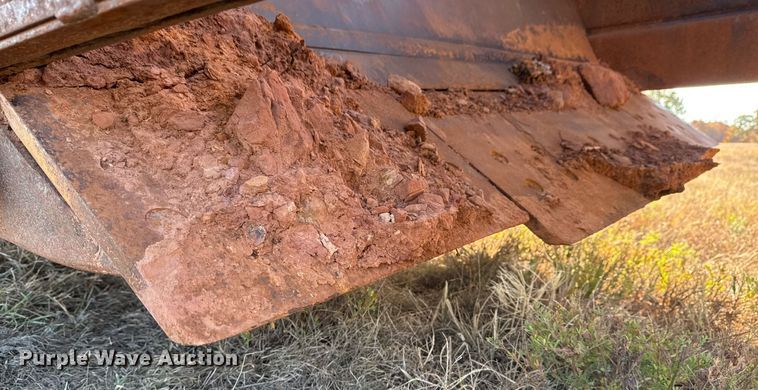 image for item DO7593 2005 Caterpillar  613C Series II elevating scraper