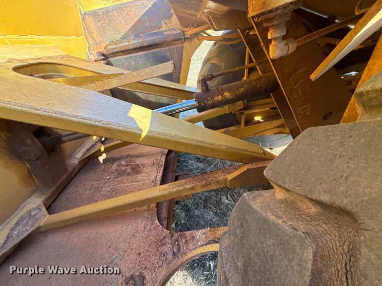 image for item DO7593 2005 Caterpillar  613C Series II elevating scraper