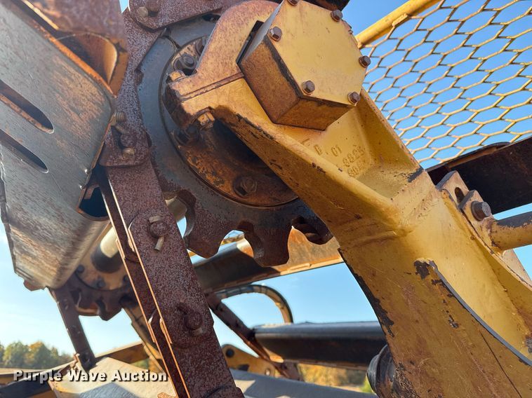 image for item DO7593 2005 Caterpillar  613C Series II elevating scraper