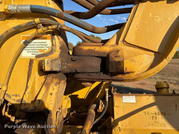 image for item DO7593 2005 Caterpillar  613C Series II elevating scraper