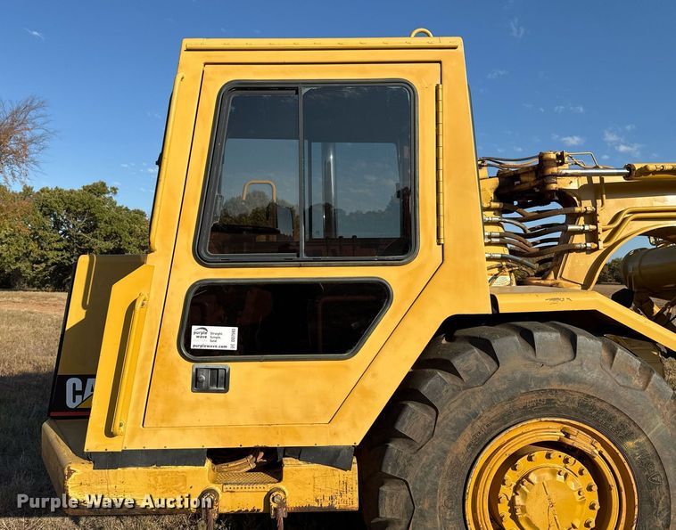 image for item DO7593 2005 Caterpillar  613C Series II elevating scraper